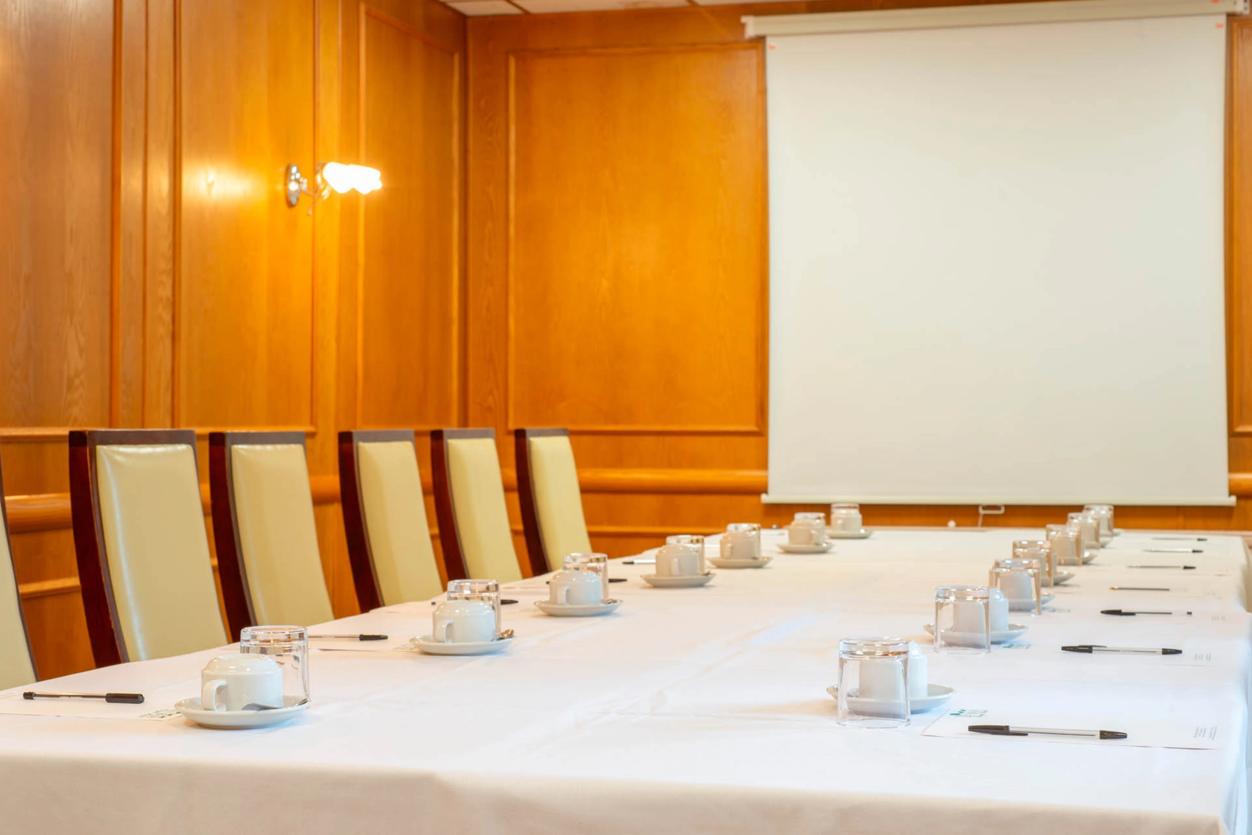 Ivy Bush Royal hotel | hotel in Carmarthen